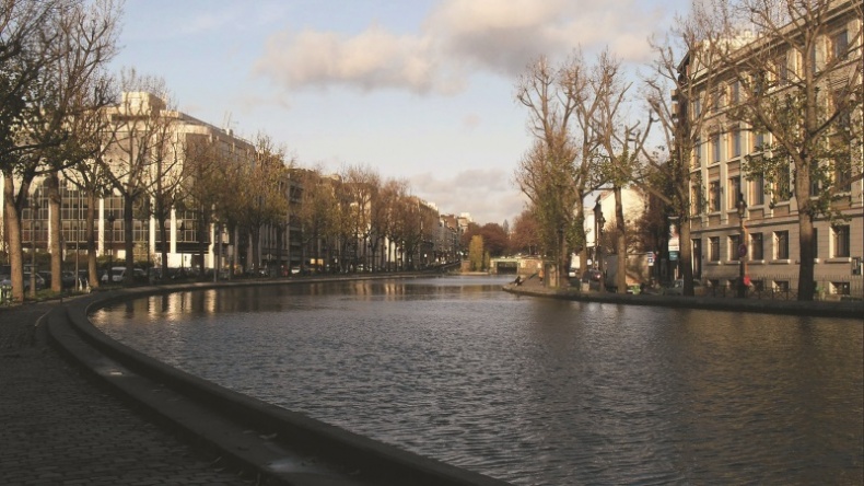 Иллюстрация к книге — Прекрасная Франция [i_002.jpg]