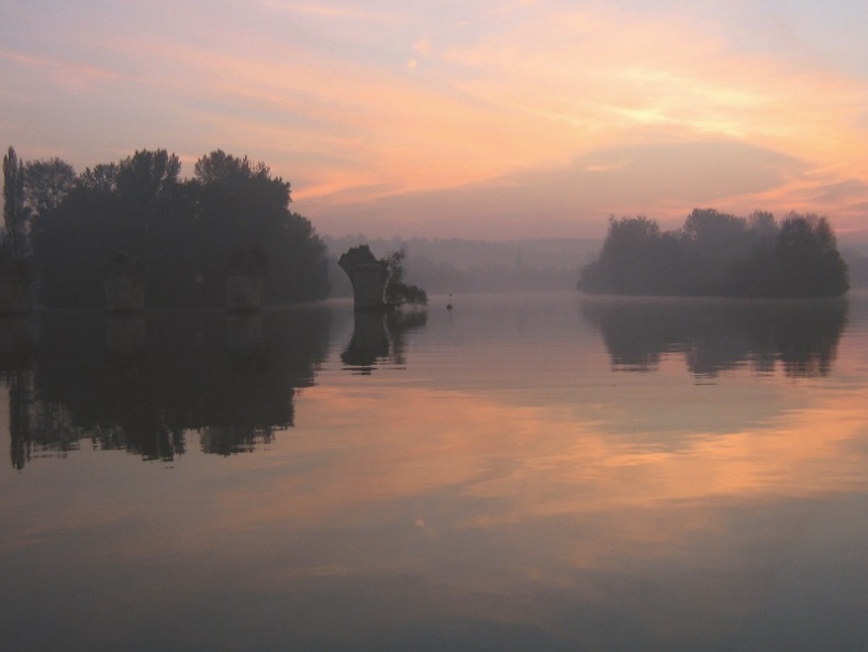 Иллюстрация к книге — Прекрасная Франция [i_004.jpg]