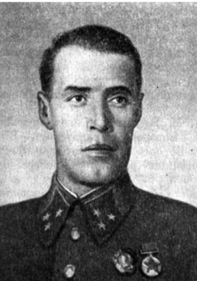 Иллюстрация к книге — Вставай, страна огромная! Великая Отечественная война 1941-1945 гг. (к 75-летию начала войны) [i_030.jpg]