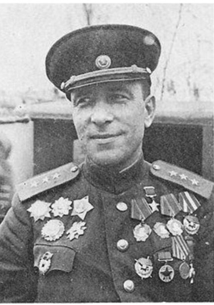 Иллюстрация к книге — Вставай, страна огромная! Великая Отечественная война 1941-1945 гг. (к 75-летию начала войны) [i_032.jpg]