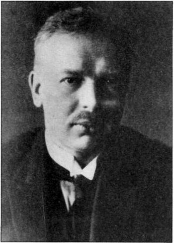 Иллюстрация к книге — Троцкий и заговор в Красной Ставке [i_011.jpg]