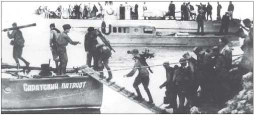 Иллюстрация к книге — Бронекатера Сталина. "Речные танки" Великой Отечественной [i_033.jpg]