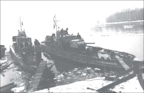 Иллюстрация к книге — Бронекатера Сталина. "Речные танки" Великой Отечественной [i_034.jpg]