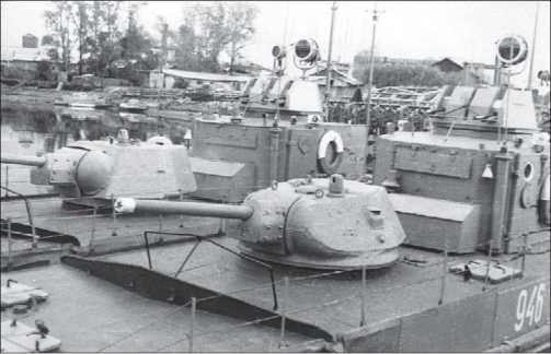 Иллюстрация к книге — Бронекатера Сталина. "Речные танки" Великой Отечественной [i_096.jpg]