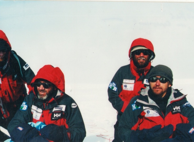 Иллюстрация к книге — Восхождение на Мак-Кинли [_9.jpg]