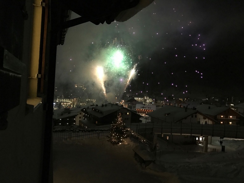 Иллюстрация к книге — Евротрэш. Соблазнение богатых для бедных [i_019.jpg]