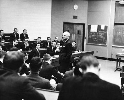 Иллюстрация к книге — В поисках энергии. Ресурсные войны, новые технологии и будущее энергетики [i_099.jpg]