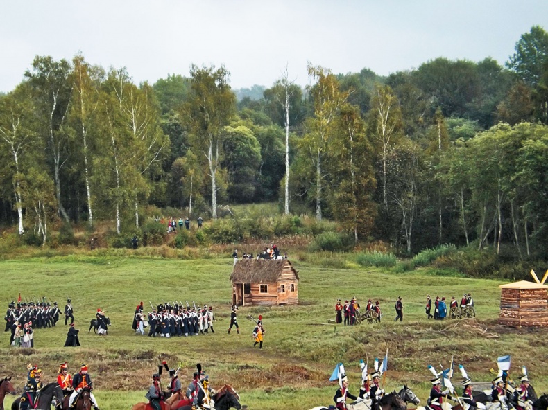 Иллюстрация к книге — (Не)Кулинарная книга. Писательская кухня на Бородинском поле [i_001.jpg]