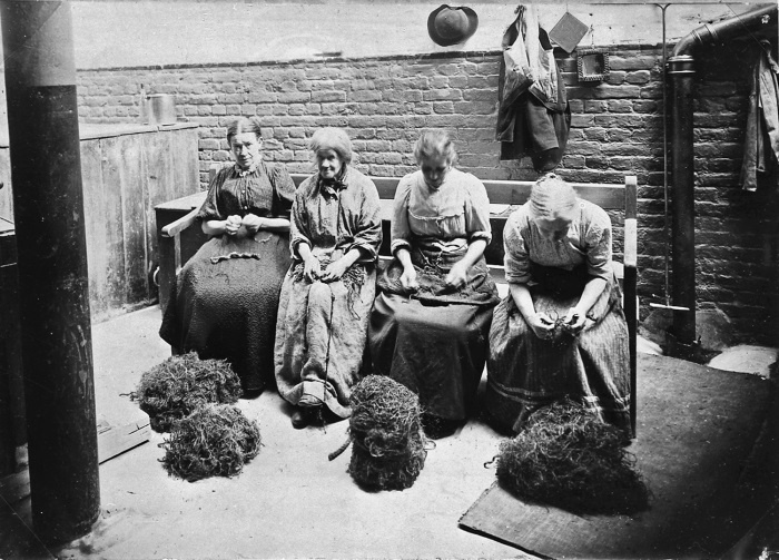 Иллюстрация к книге — Восхождение денег [i_027.jpg]