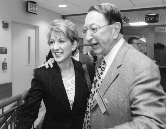 Иллюстрация к книге — Трудный выбор: уроки бескомпромиссного лидерства в сложных ситуациях от экс-главы Hewlett-Packard [i_006.jpg]