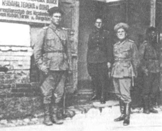 Иллюстрация к книге — Казаки. Между Гитлером и Сталиным [i_066.jpg]