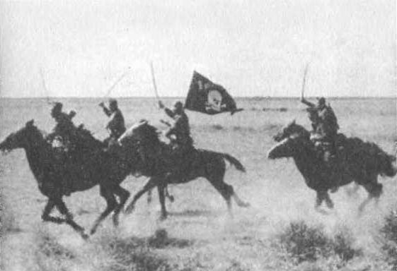 Иллюстрация к книге — Казаки. Между Гитлером и Сталиным [i_080.jpg]