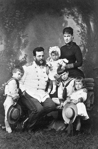 Иллюстрация к книге — Моей Матильде. Любовные письма и дневники Николая Второго [i_016.jpg]