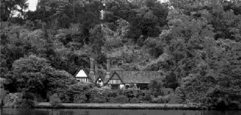 Иллюстрация к книге — Шпионаж и политика. Тайная хрестоматия [i_106.jpg]