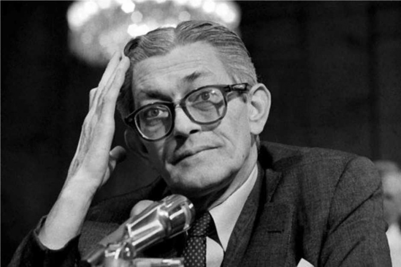 Иллюстрация к книге — Шпионаж и политика. Тайная хрестоматия [i_120.jpg]