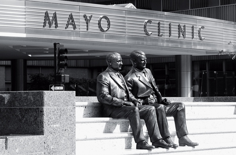 Иллюстрация к книге — Практика управления Mayo Clinic. Уроки лучшей в мире сервисной организации [i_032.jpg]