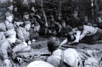 Иллюстрация к книге — От Сталинграда до Днепра [i_035.jpg]