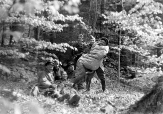 Иллюстрация к книге — Диверсанты. Легенда Лубянки - Павел Судоплатов [i_067.jpg]