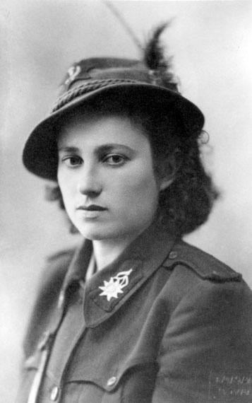 Иллюстрация к книге — Диверсанты. Легенда Лубянки - Павел Судоплатов [i_069.jpg]