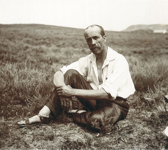 Иллюстрация к книге — Цвет винограда. Юлия Оболенская, Константин Кандауров [i_034.jpg]