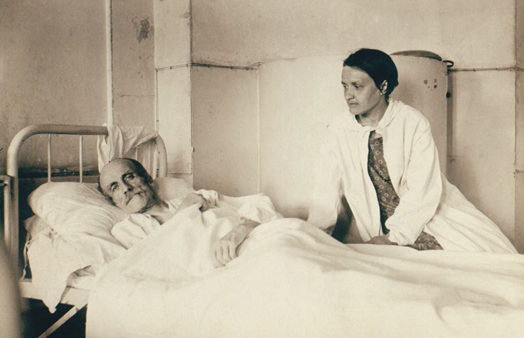 Иллюстрация к книге — Цвет винограда. Юлия Оболенская, Константин Кандауров [i_080.jpg]