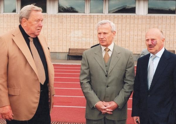 Иллюстрация к книге — Больше, чем футбол. Правдивая история: взгляд изнутри на спорт №1 [_07.jpg]