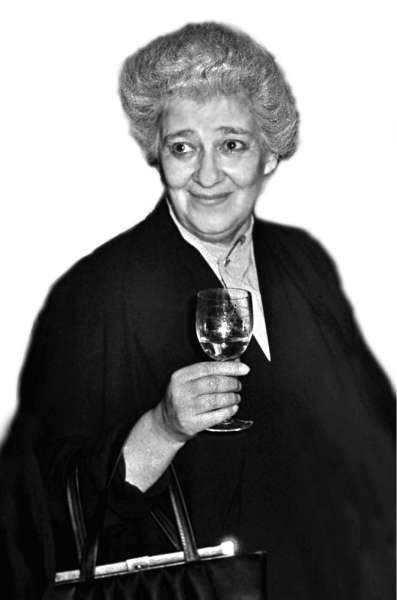 Иллюстрация к книге — Моя сестра Фаина Раневская. Жизнь, рассказанная ею самой [_000.jpg_0.jpg]