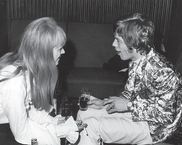 Иллюстрация к книге — Мик Джаггер. Великий и ужасный [_08.jpg]