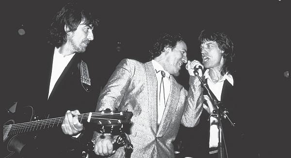 Иллюстрация к книге — Мик Джаггер. Великий и ужасный [_26.jpg]