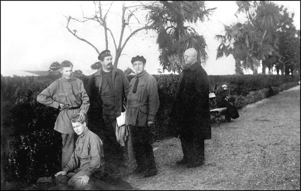 Иллюстрация к книге — Любящий Вас Сергей Есенин [_187.jpg]