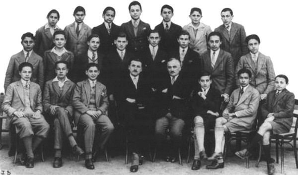 Иллюстрация к книге — Ромен Гари, хамелеон [i_057.jpg]