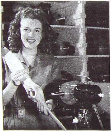 Иллюстрация к книге — Мэрилин Монро. Жизнь и смерть секс-символа Америки [i_004.jpg]