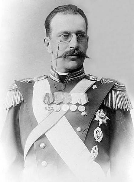 Иллюстрация к книге — Петербург - 1914 - Петроград. Хронологическая мозаика столичной жизни [i_010.jpg]