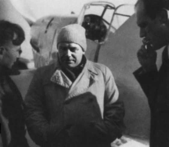 Иллюстрация к книге — Все авиа-шедевры Мессершмитта. Взлет и падение Люфтваффе [i_035.jpg]