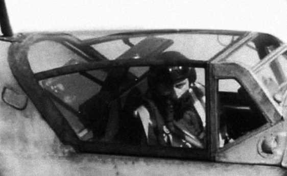 Иллюстрация к книге — Все авиа-шедевры Мессершмитта. Взлет и падение Люфтваффе [i_082.jpg]