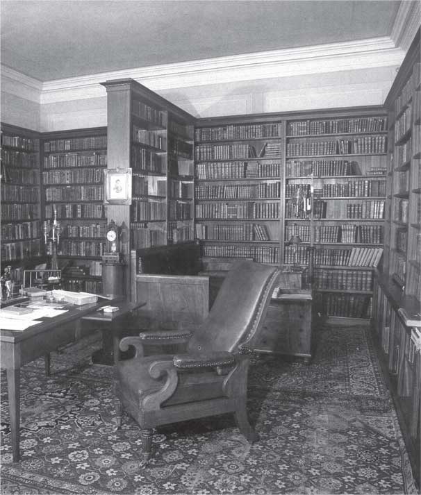 Иллюстрация к книге — С секундантами и без… Убийства, которые потрясли Россию. Грибоедов, Пушкин, Лермонтов [i_038.jpg]