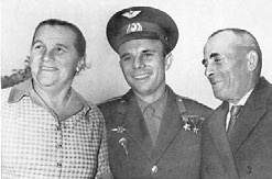 Иллюстрация к книге — Юрий Гагарин. Человек-легенда [i_062.jpg]