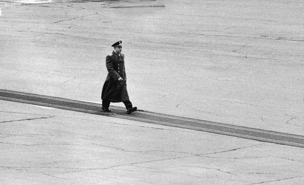 Иллюстрация к книге — Юрий Гагарин. Человек-легенда [i_082.jpg]