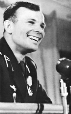 Иллюстрация к книге — Юрий Гагарин. Человек-легенда [i_089.jpg]