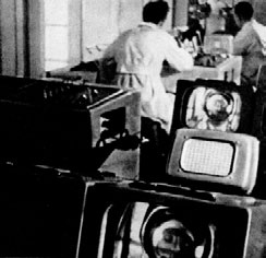 Иллюстрация к книге — Юрий Гагарин. Человек-легенда [i_104.jpg]