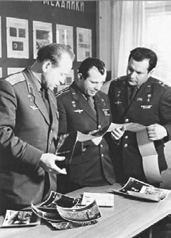 Иллюстрация к книге — Юрий Гагарин. Человек-легенда [i_118.jpg]