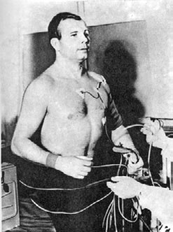 Иллюстрация к книге — Юрий Гагарин. Человек-легенда [i_122.jpg]