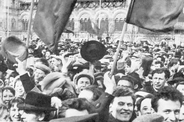 Иллюстрация к книге — Юрий Гагарин. Человек-легенда [i_125.jpg]