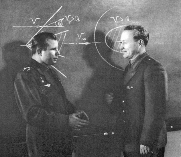 Иллюстрация к книге — Юрий Гагарин. Человек-легенда [i_170.jpg]