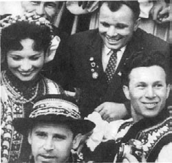 Иллюстрация к книге — Юрий Гагарин. Человек-легенда [i_174.jpg]