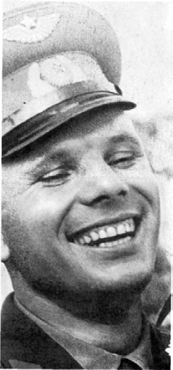 Иллюстрация к книге — Юрий Гагарин. Человек-легенда [i_180.jpg]