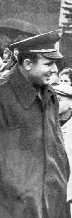 Иллюстрация к книге — Юрий Гагарин. Человек-легенда [i_181.jpg]