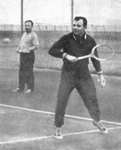 Иллюстрация к книге — Юрий Гагарин. Человек-легенда [i_223.jpg]