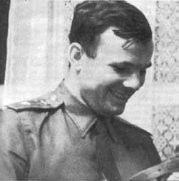 Иллюстрация к книге — Юрий Гагарин. Человек-легенда [i_233.jpg]