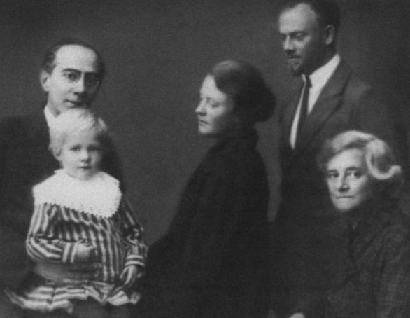 Иллюстрация к книге — Александр Беляев [i_016.jpg]